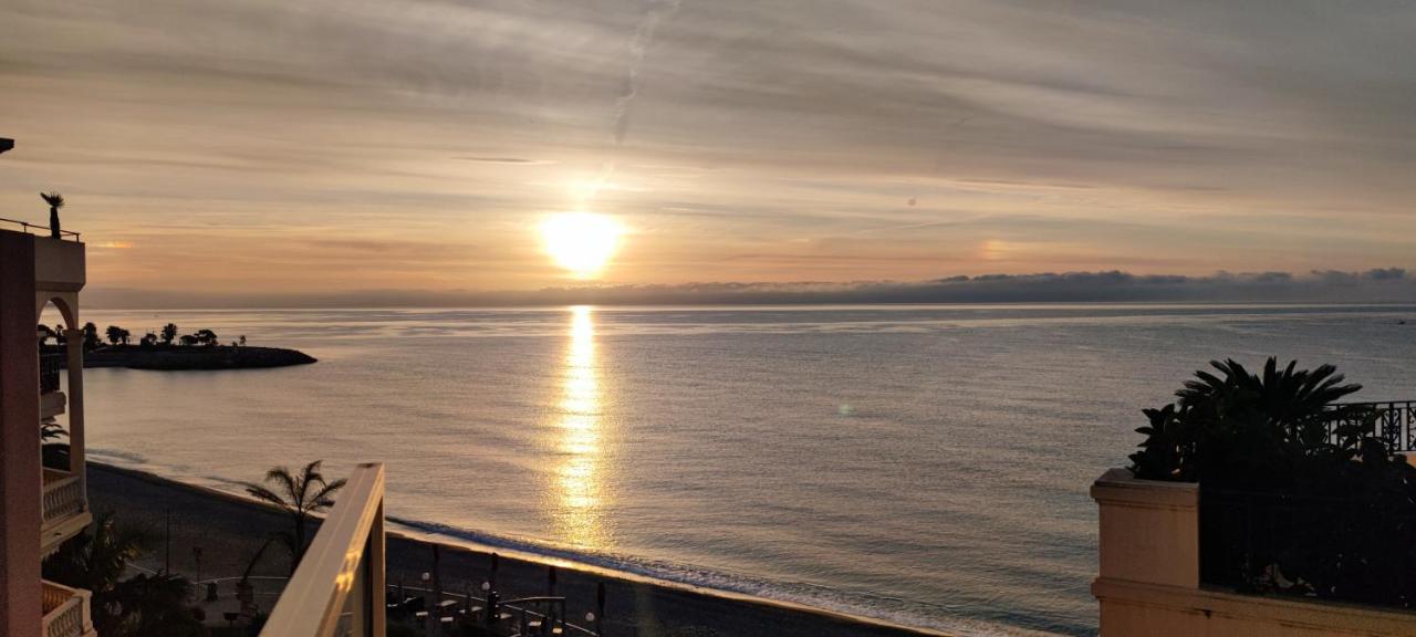 Exclusive Panoramic Sea View In Victoria Beach ม็องตง ภายนอก รูปภาพ