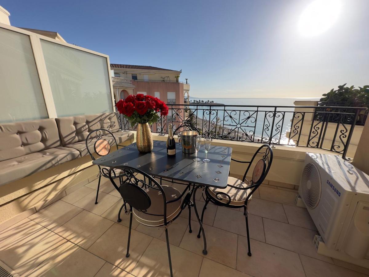Exclusive Panoramic Sea View In Victoria Beach ม็องตง ภายนอก รูปภาพ